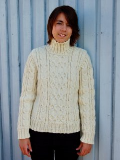 Flätstickade tröjor