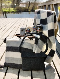 Tovad filt, kudde, väska och mobilväska