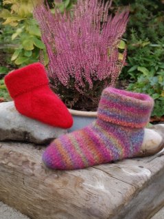 Tovade grytlappar, flaskvärmare/kylare och sockor