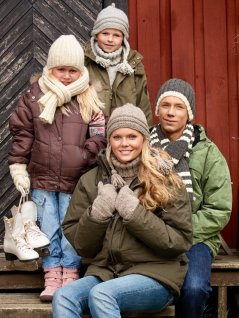 Mössor, halsduk, fuskpolo och vantar