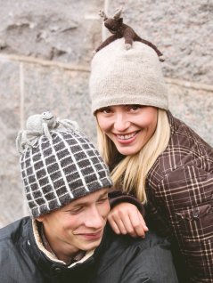 Mössa med spindel eller älg