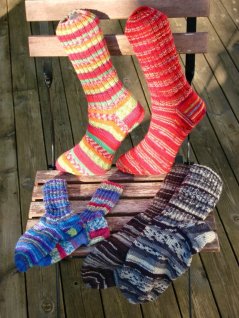 Enkelstickade sockor