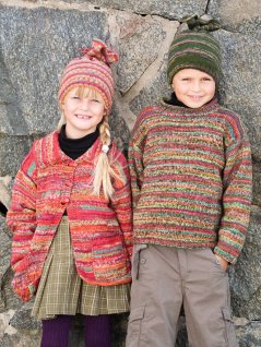 Tröja, kofta och mössa