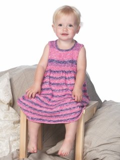 Stickad ärmlös klänning