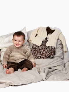 Kofta och tröja i ribbstickning