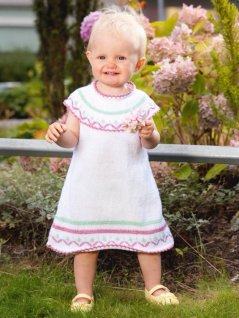 Klänning med runt ok