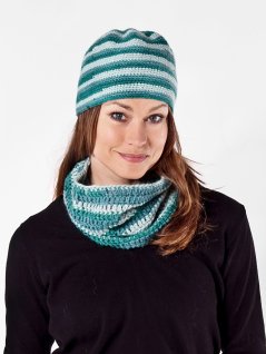 Virkad mössa och fuskpolo