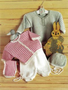 Tröja, kofta, byxor och mössa