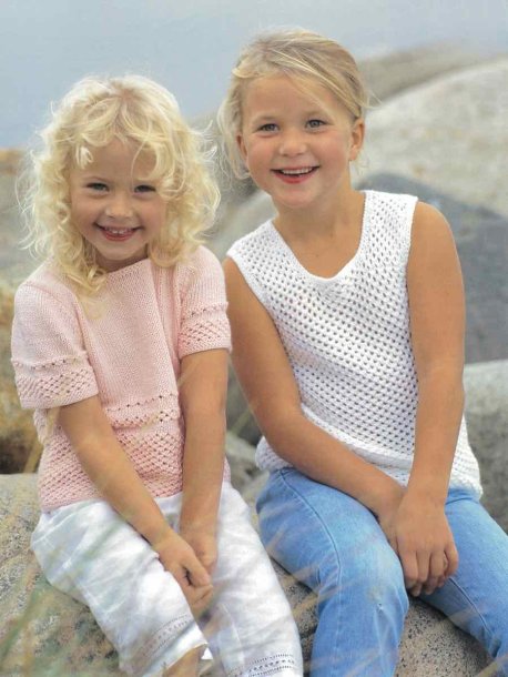 Linne och jumper med hålmönster