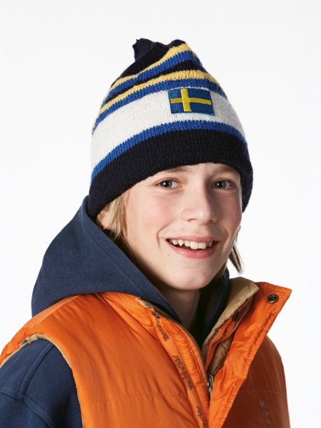 Randig och mönsterstickad mössa