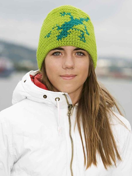 Virkade mössor med motiv