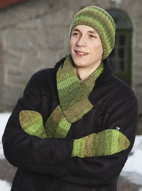 Mössa, halsdukspolo, halsduk och vantar