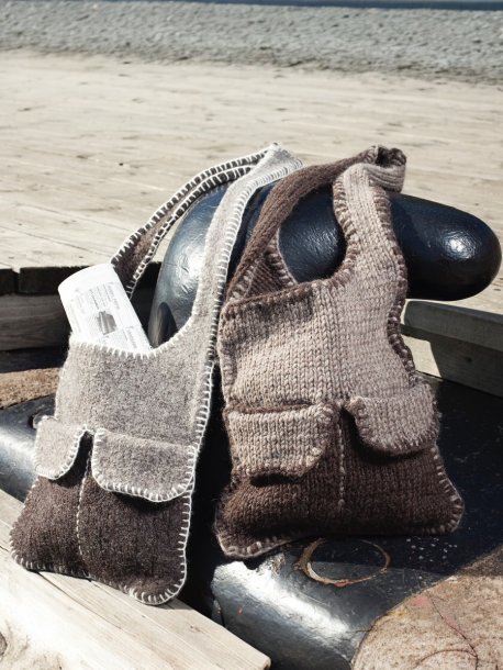 Tovad och otovad axelväska