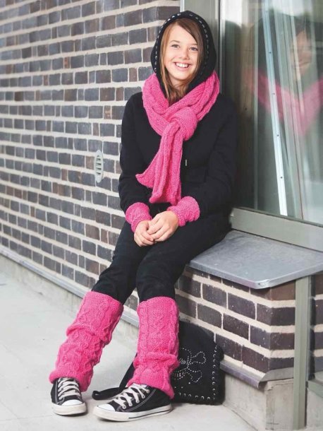 Mössa, halsduk och puls-benvärmare