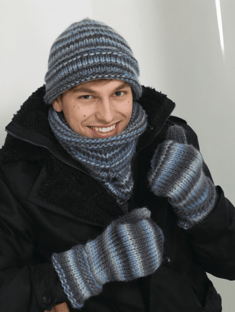 Mössa, vantar och halsdukspolo