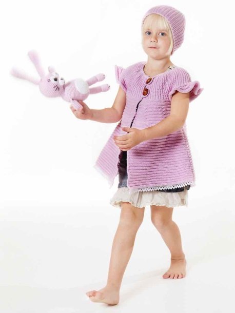 Stickad kappa/cape och mössa