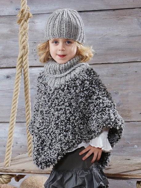 Barnponcho och mössa