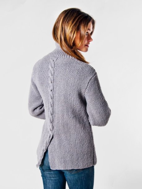 Mosstickad kofta i dubbelt garn