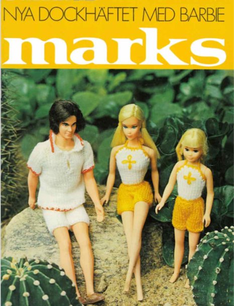 Häfte Marks Nya Dockhäftet Med Barbie